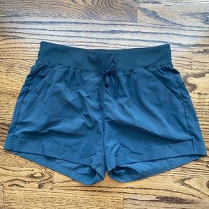 Zella Athletic Shorts in Grey